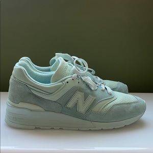 Suede mint green New Balances 997